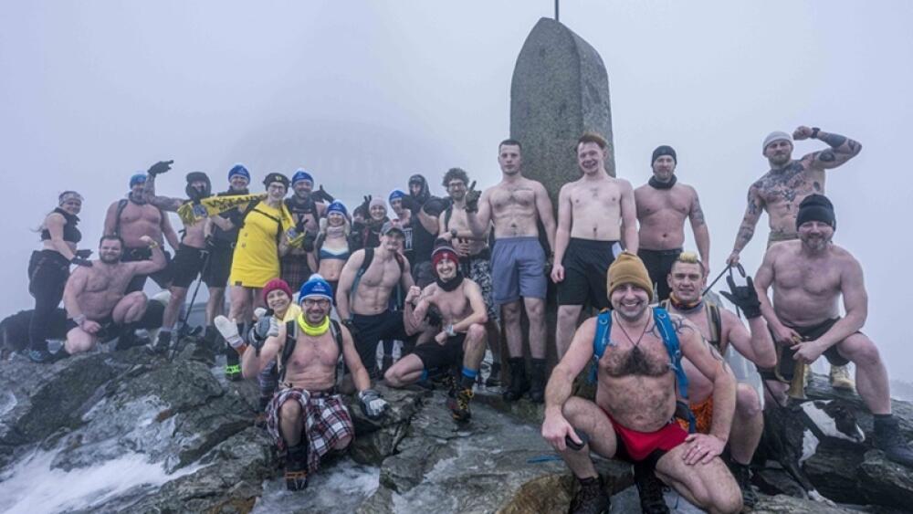 I tato fotka libereckých otužilců na Ještědu rozvášnila náš facebookový profil. Foto: Artur Irma